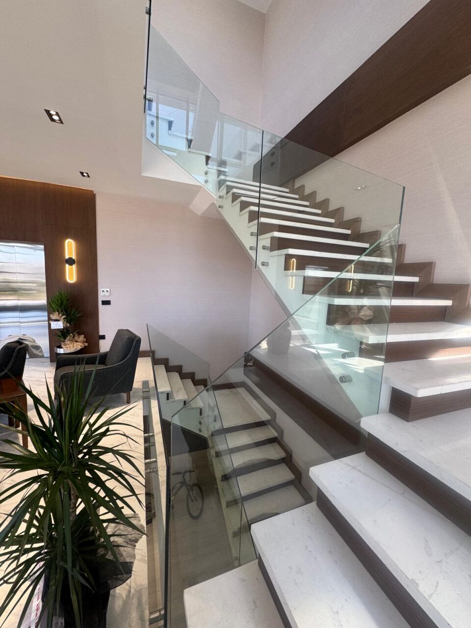  Villa Cam Merdiven Korkulukları